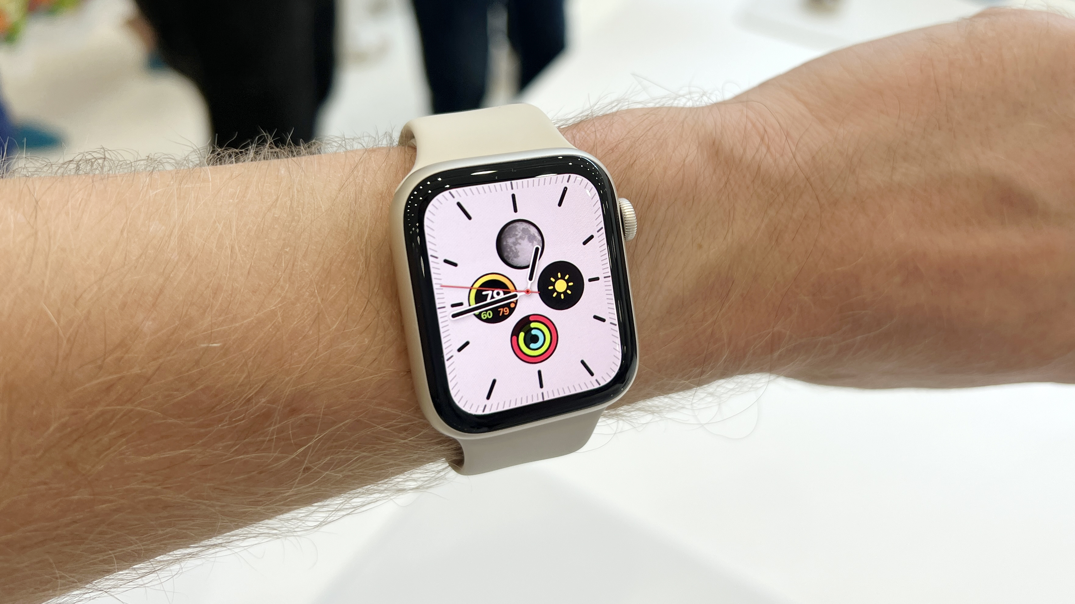 Image of best Apple Watch Apple Watch SE 2 on someone's wrist
