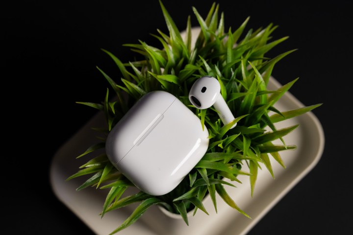 Apple AirPods 4 with ANC