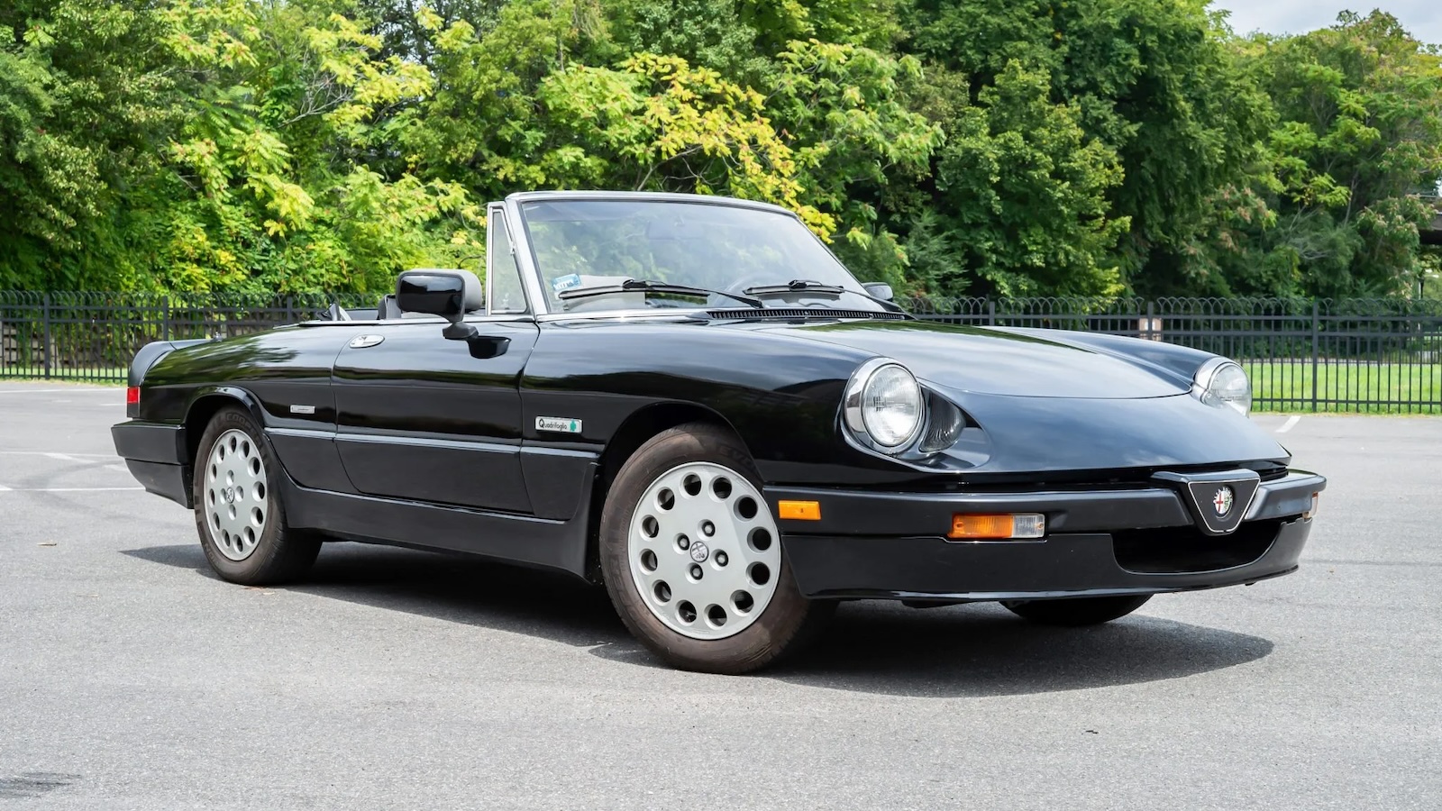 1988 Alfa Romeo Spider Quadrifoglio sports car