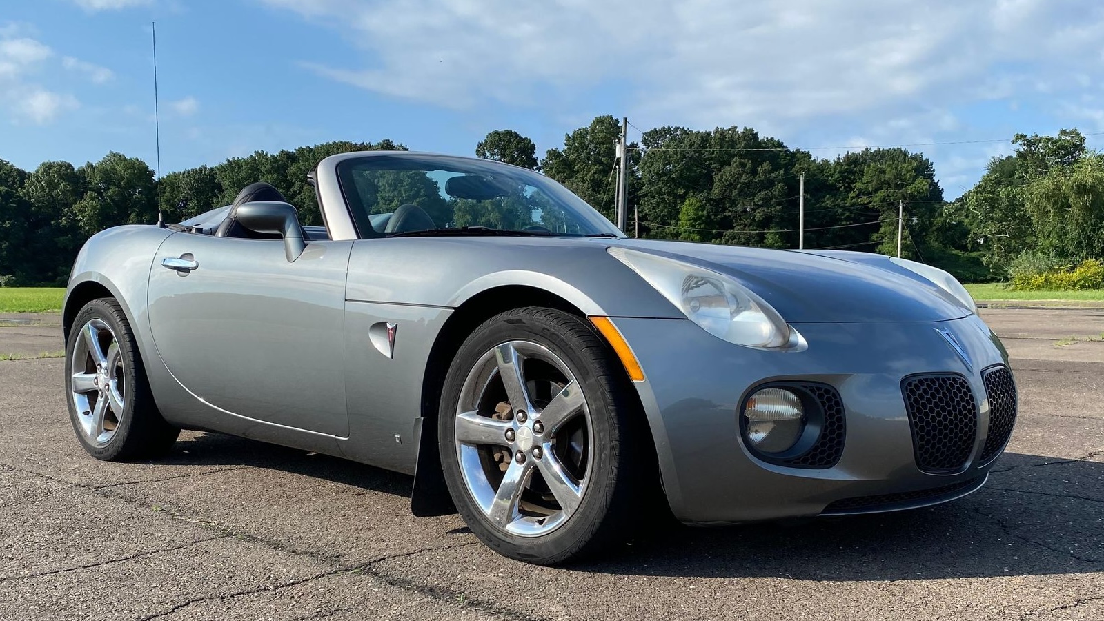 Pontiac Solstice GXP, an American sports car