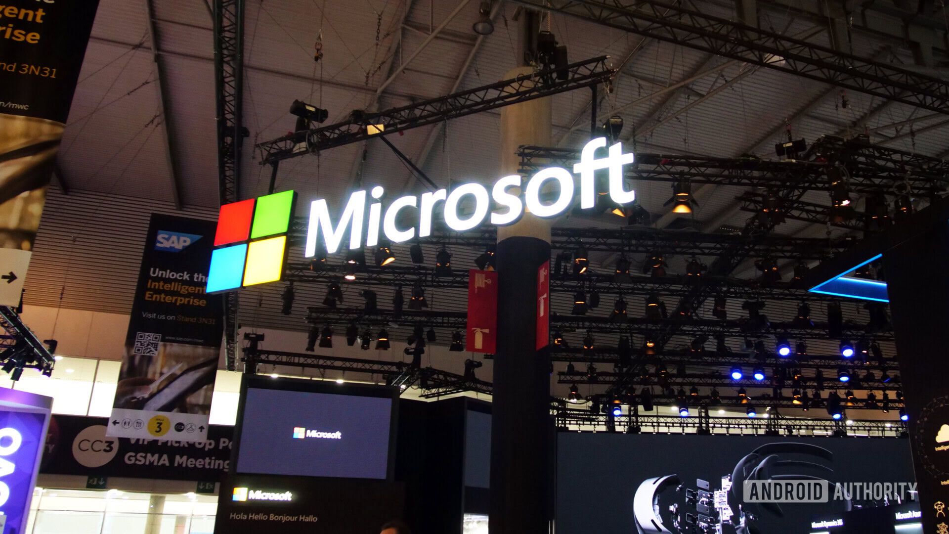 microsoft logo sign at mwc 2019