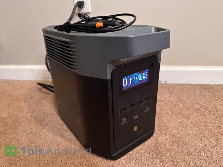 Right Now, The EcoFlow Delta 2 Power Station Is $400 Off 5