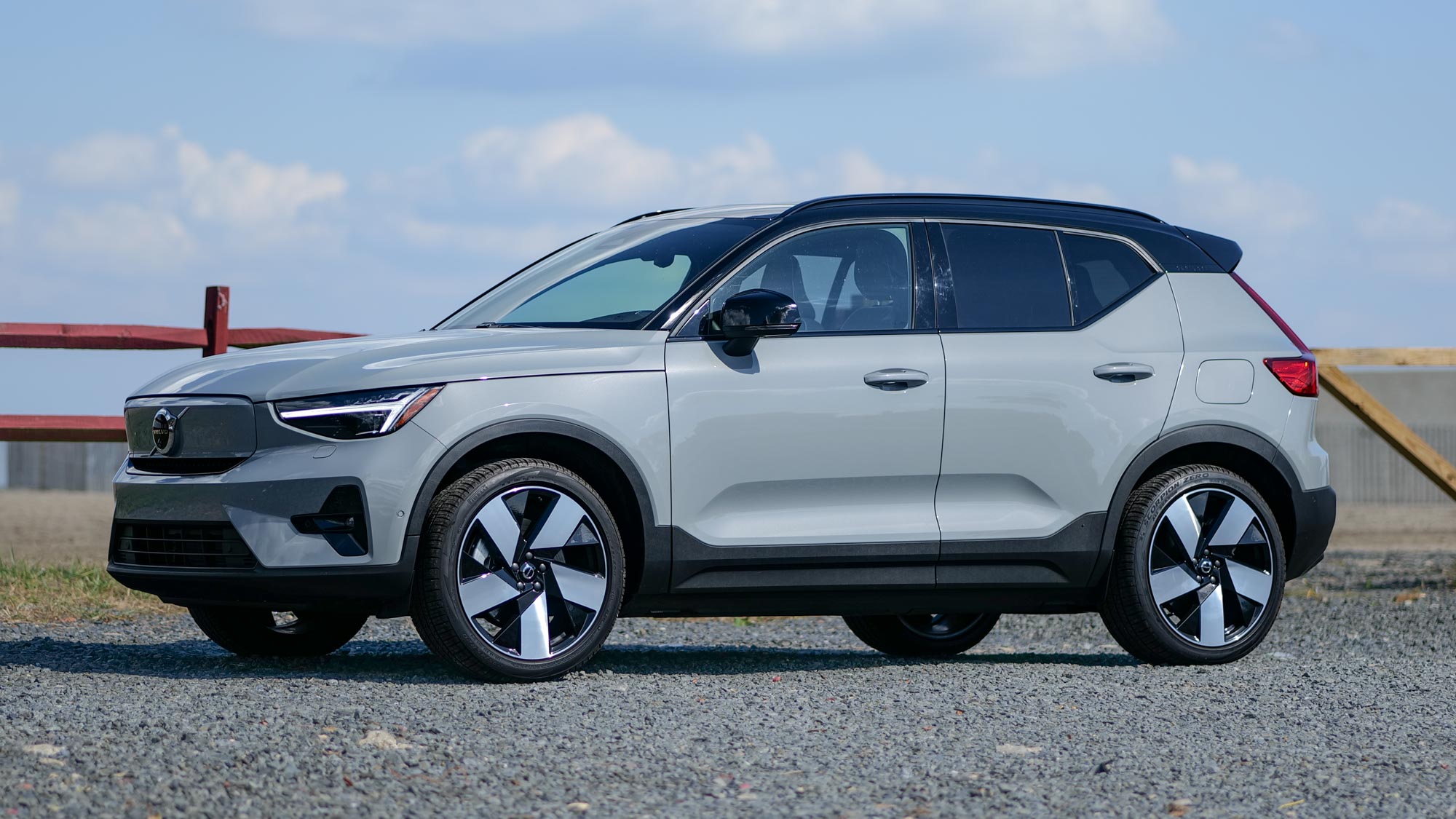 2024 Volvo XC40 Recharge Single Ultimate test drive.