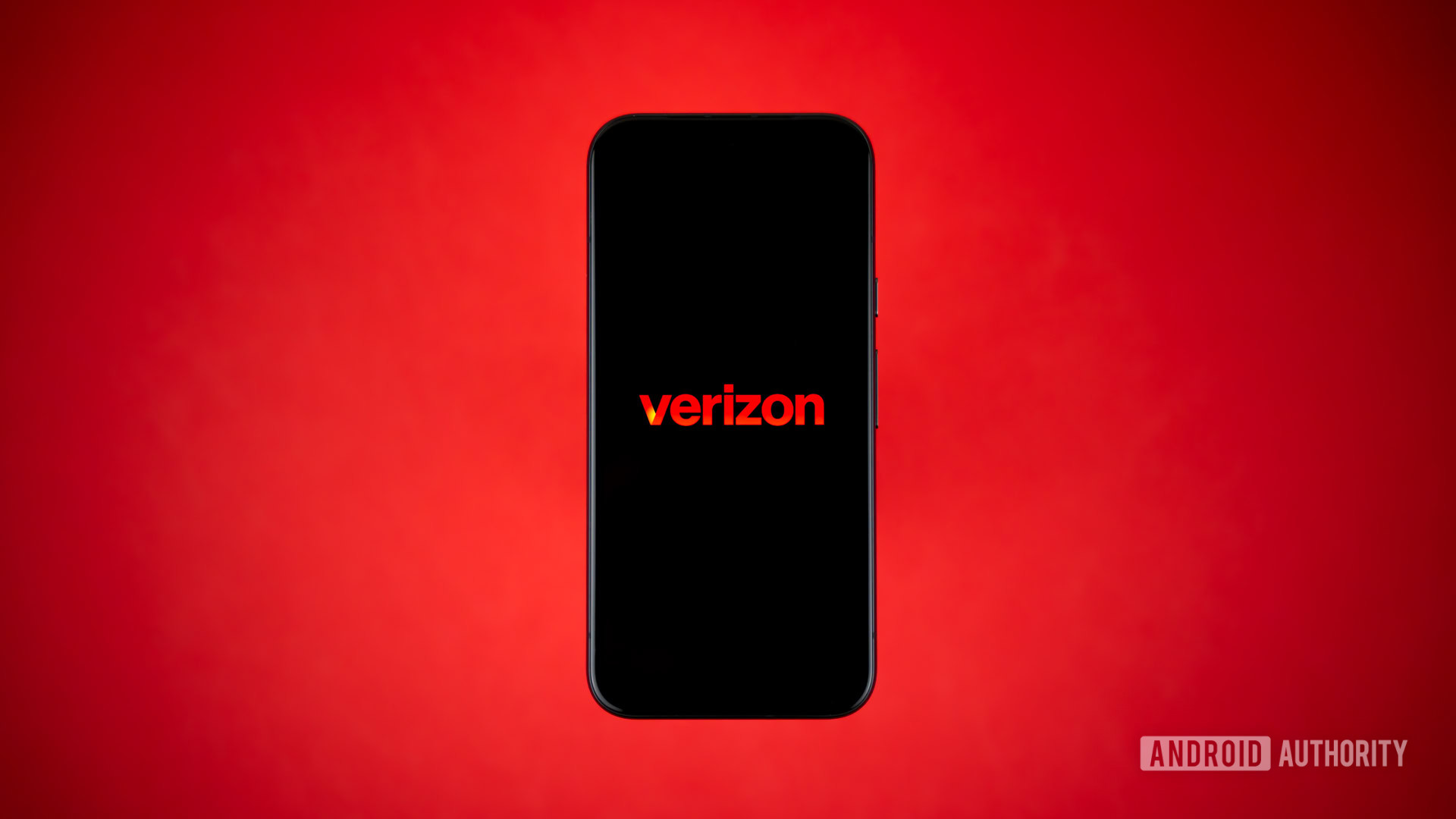 2024 Verizon logo on smartpohone Stock photo (1)