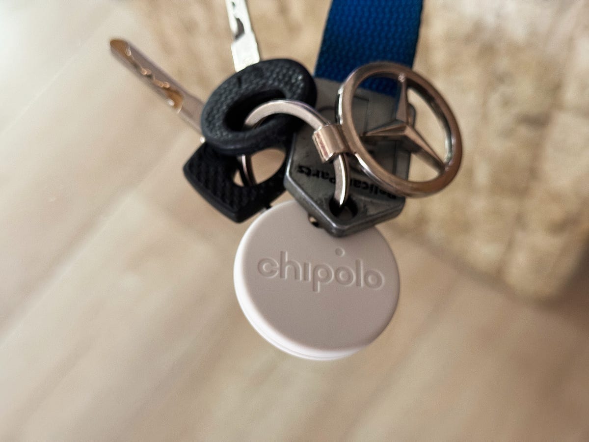 bluetooth tracker on keychain