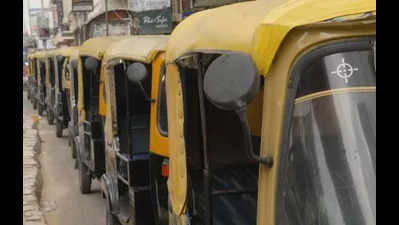 Woman, auto driver spar overbooking 2 rides at time, spark debate