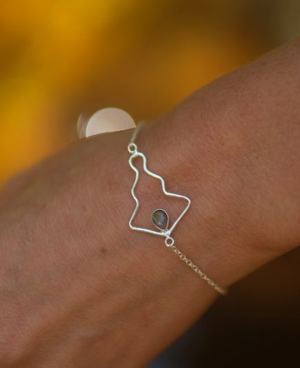 HER BEING silverarmband månsten