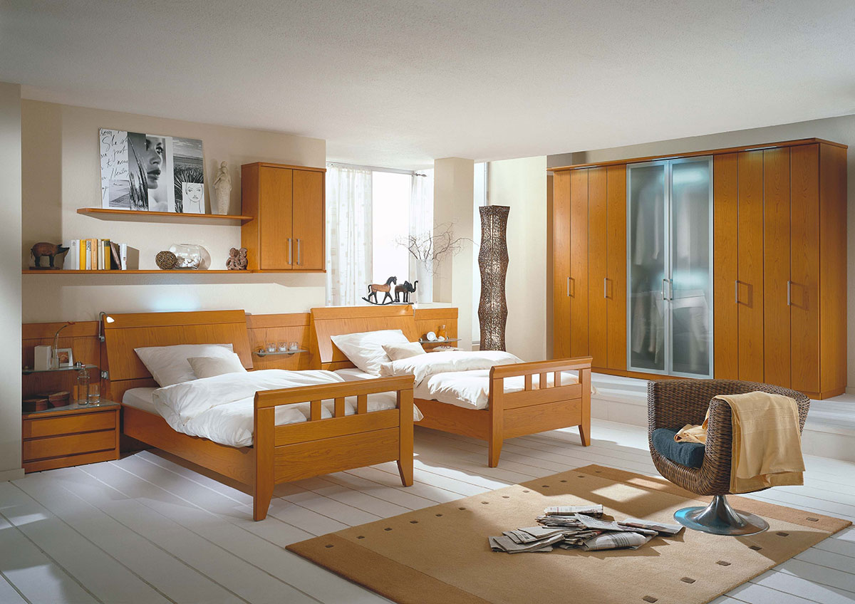Schlafzimmer Kirschbaum furniert