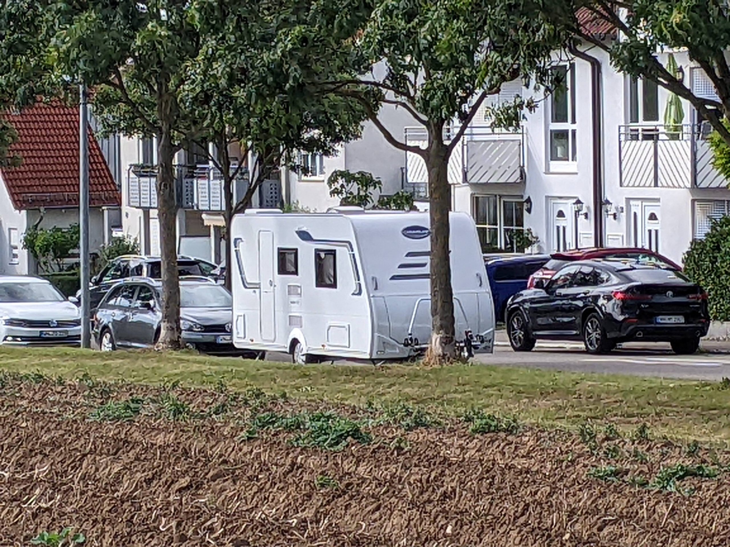 Stellplatz ohne Stromanschluss erfordert eigene Stromversorung (Wohnwagen autark machen)