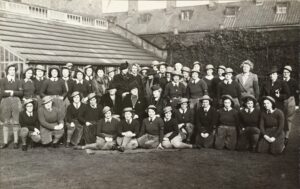 Land-Girls-at-Worlaby