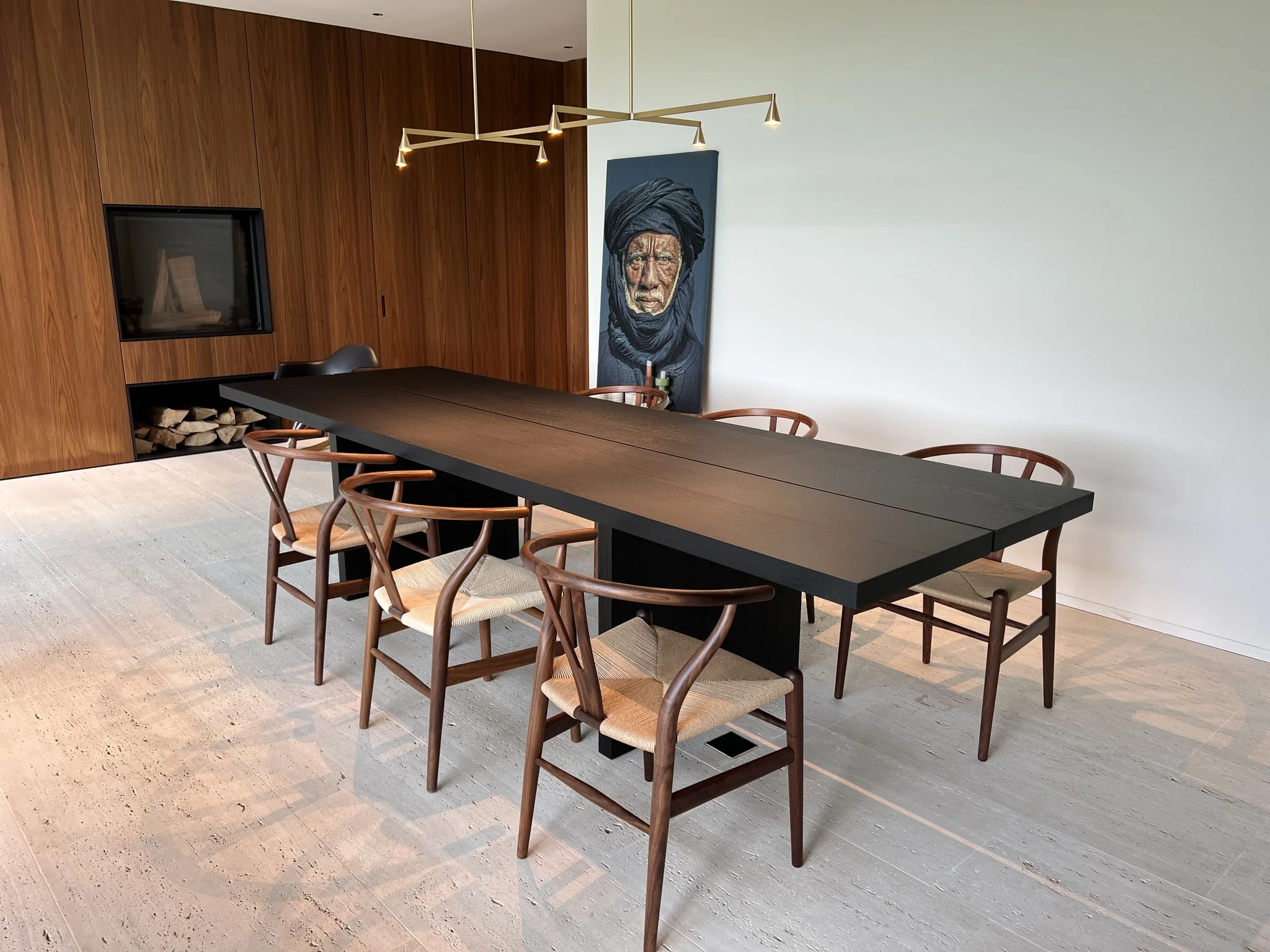 donkere-eetkamertafel-Woodmen
