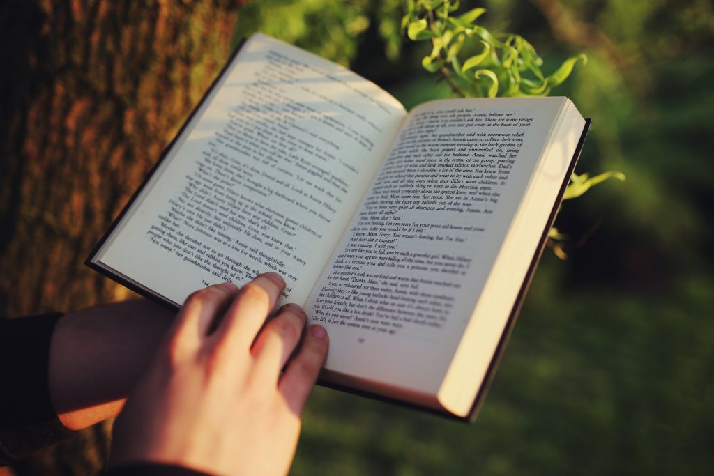 5 Reasons Why Reading Helps You Become Mentally Strong