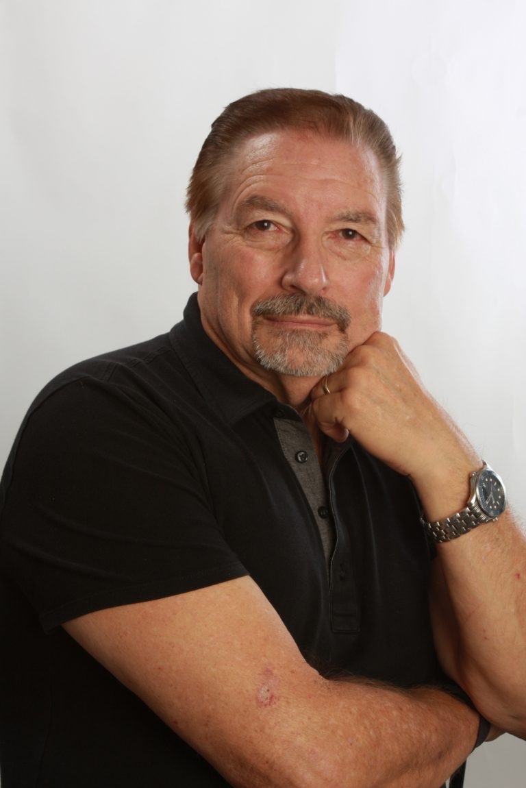 Author Gary Smith