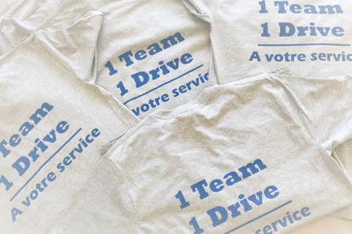 bedrijven t-shirt voor de medewerkers borduren op kleding