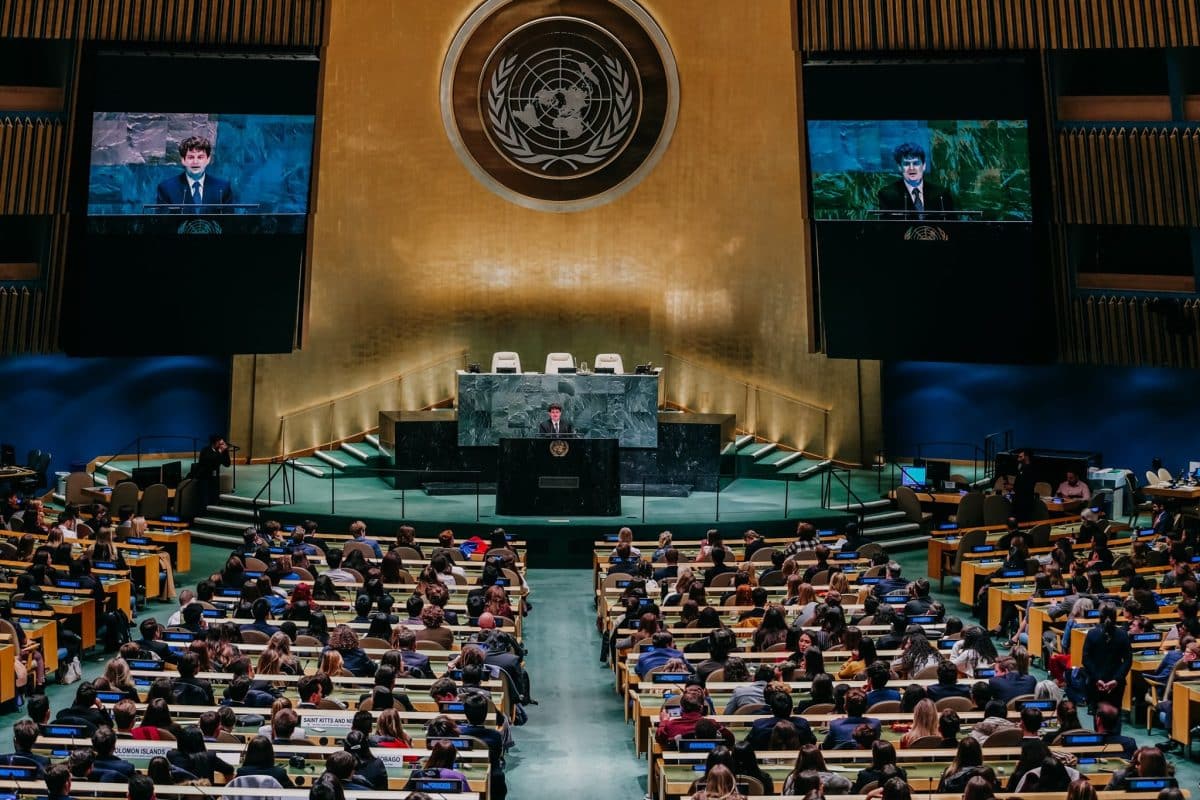 console durante conferenza alla plenaria dell'onu