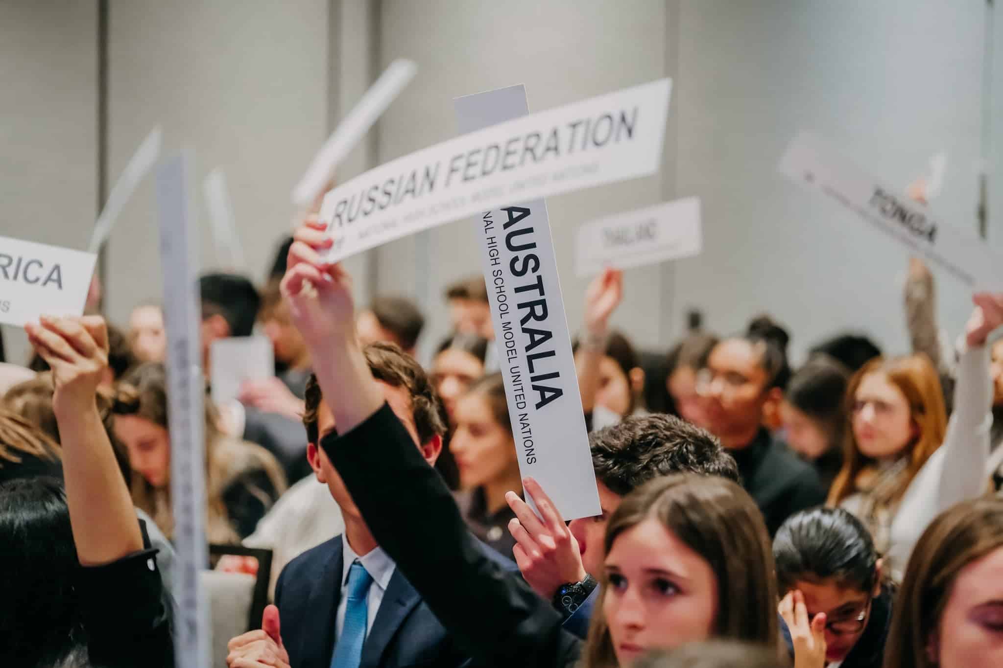 studenti partecipanti al mun ambassador of the future, durante una simulazione diplomatica