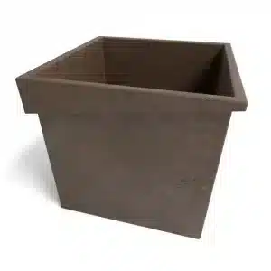 Planteringslåda med Utvikta Kanter i Cortenstål mot en vit bakgrund