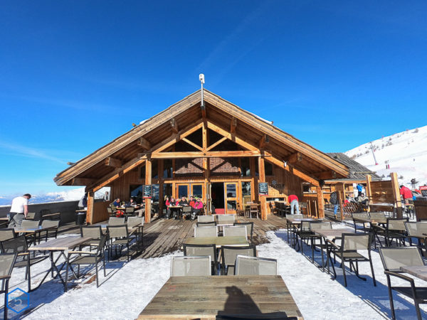 alp de zelie valloire restaurant altitude terrasse