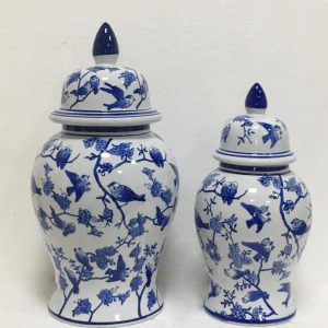 Kinesisk urna i äkta handmålat porslin