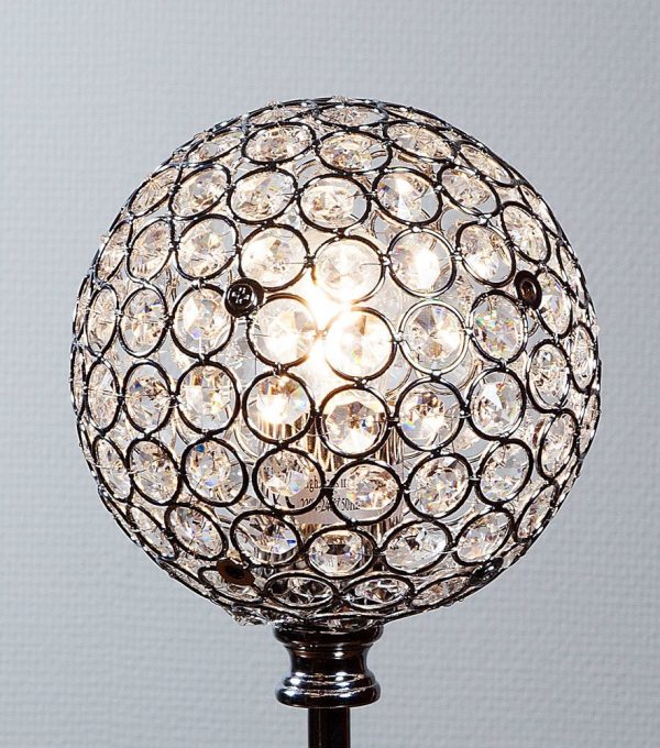 Snygg bordslampa med kristallprismor