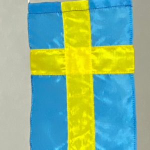 Sweden's flag in smaller format 10 x 15 cm 12 pack