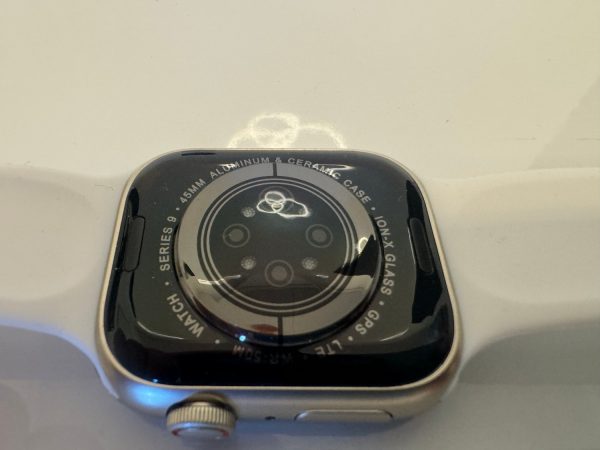 Sporty smartwatch, model Series 9