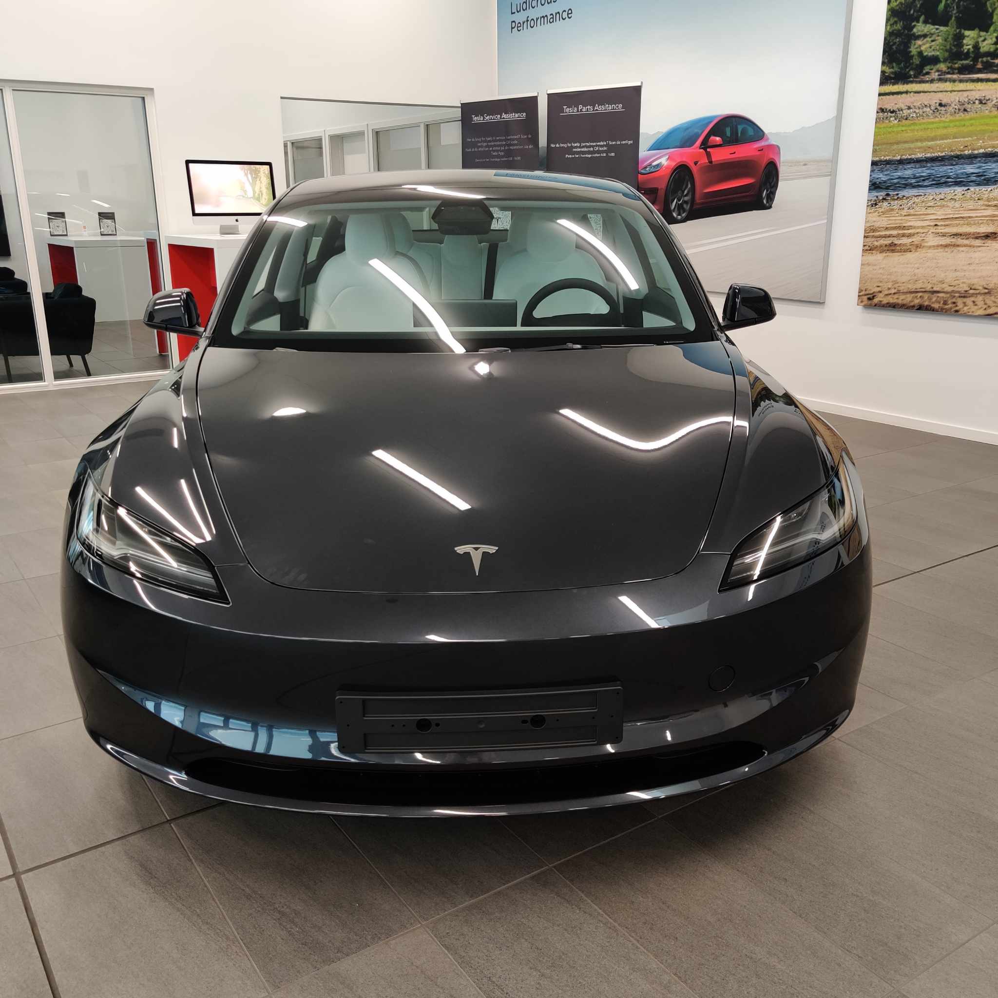 Tesla Model 3 Anmeldelse 2024 - SparGrønt