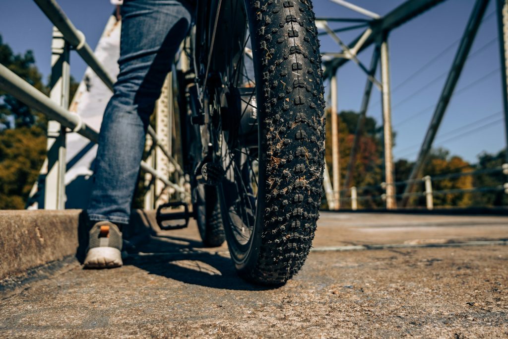 Hvordan får man cykelolie af bukser