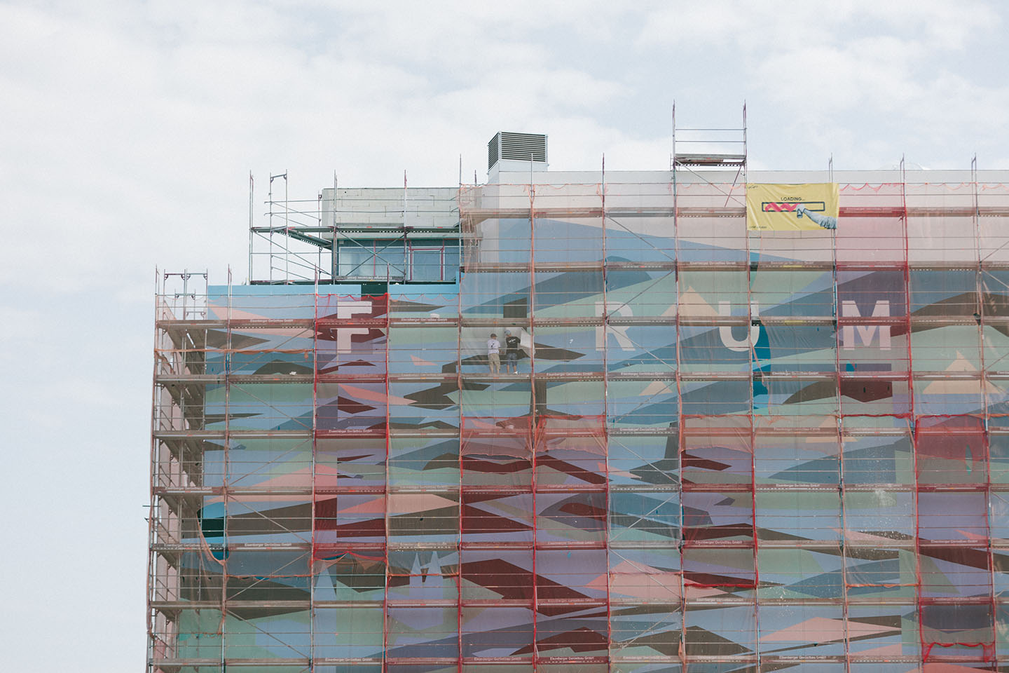 YAP_Mural_MWG-Forum_Magdeburg_Kera_002