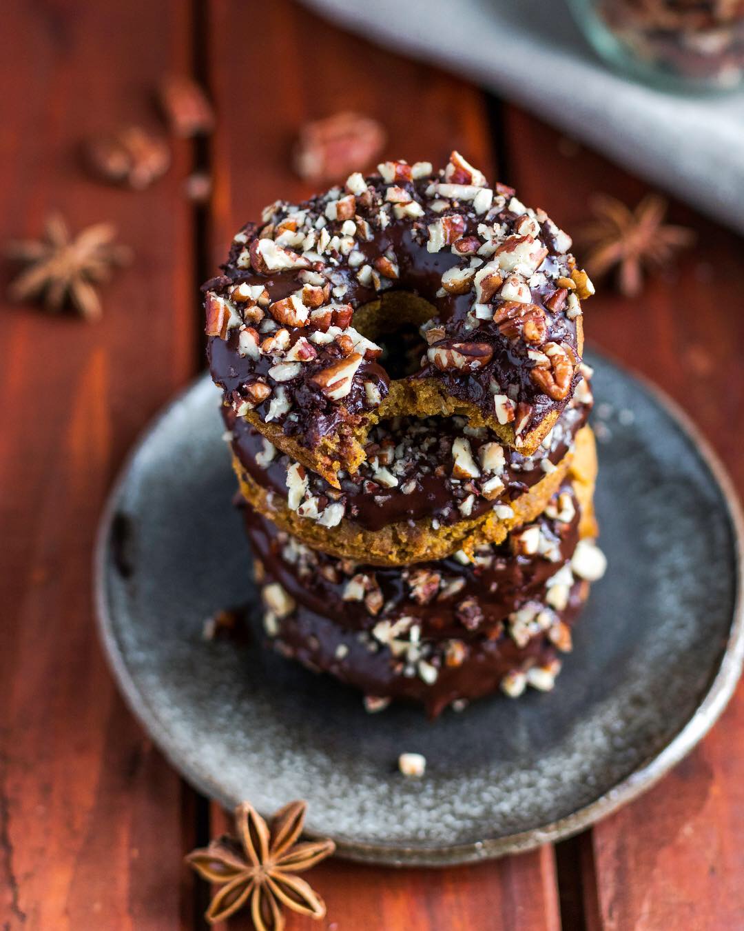 vegan pumpkin donuts