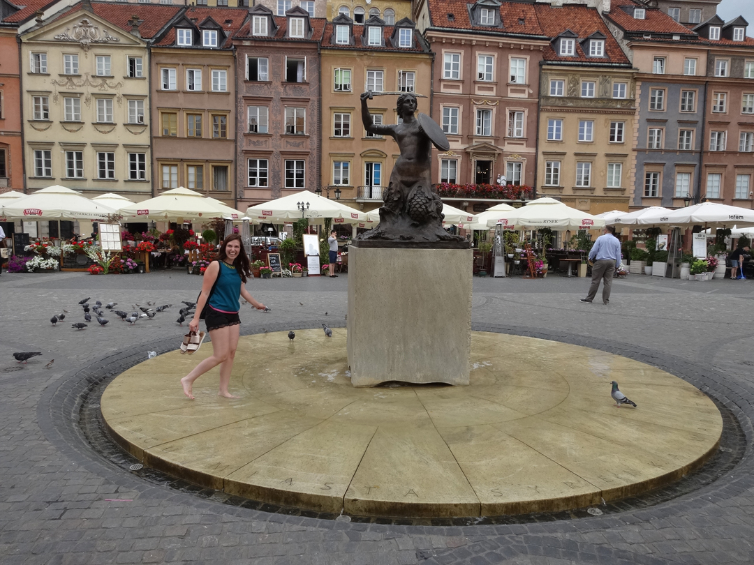 ZeeuwsenZO bij het meerminnentje Rynek Starego Miasta (oude marktplein) in Warschau