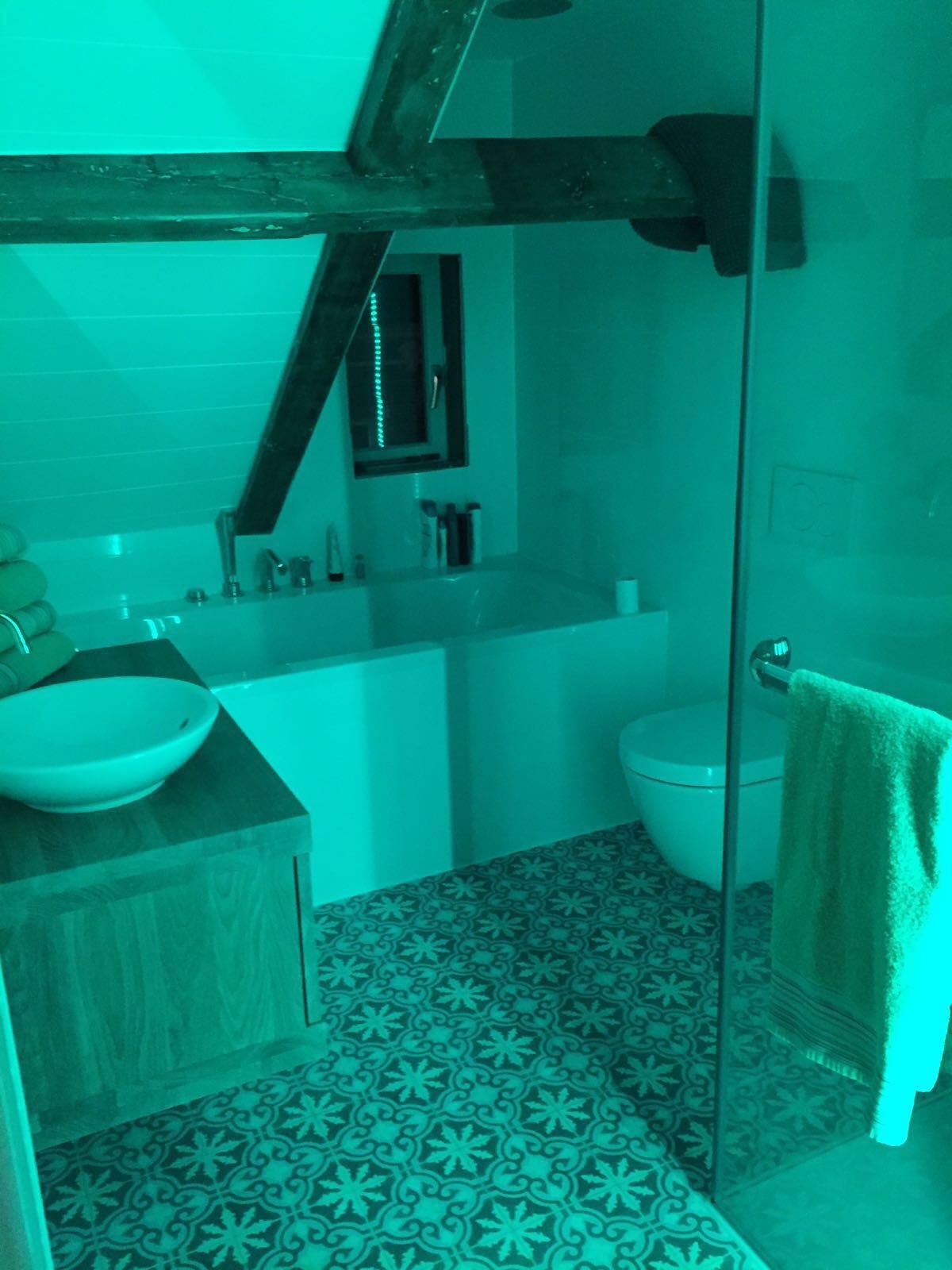 Led strip badkamer groen