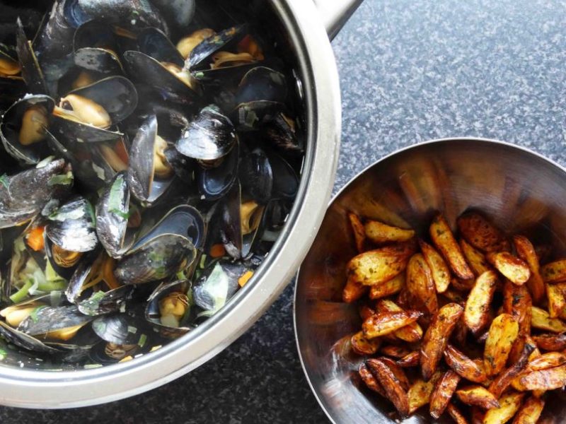 Gekookte mosselen een superlekker en simpel recept. ZeeuwsenZO