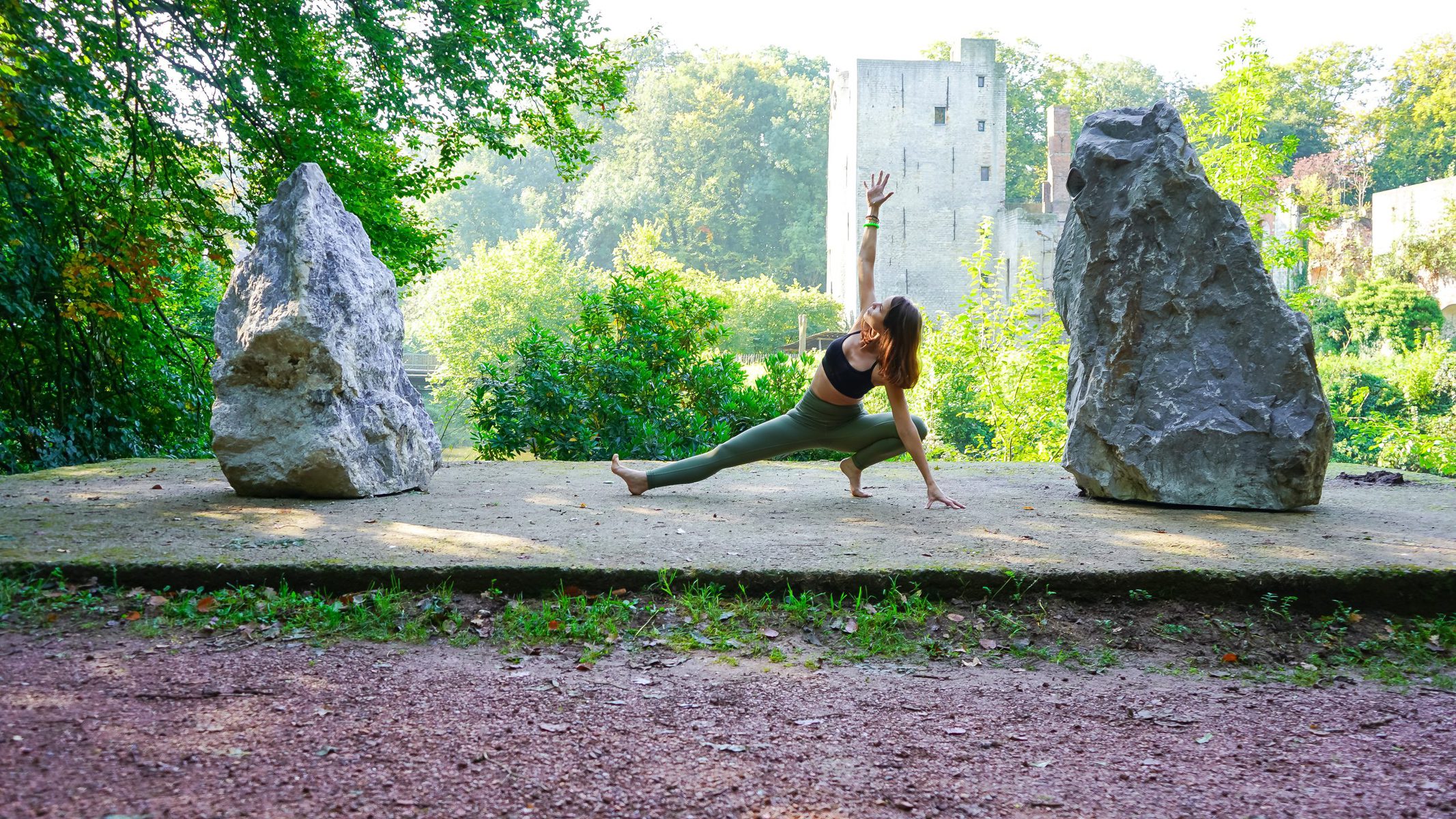 Skandasana