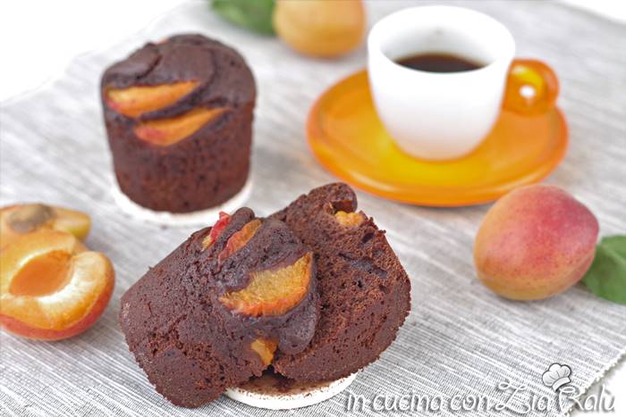 Muffins cacao e albicocche all’olio