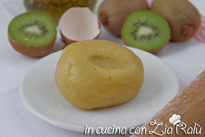 Pasta frolla al kiwi all’olio