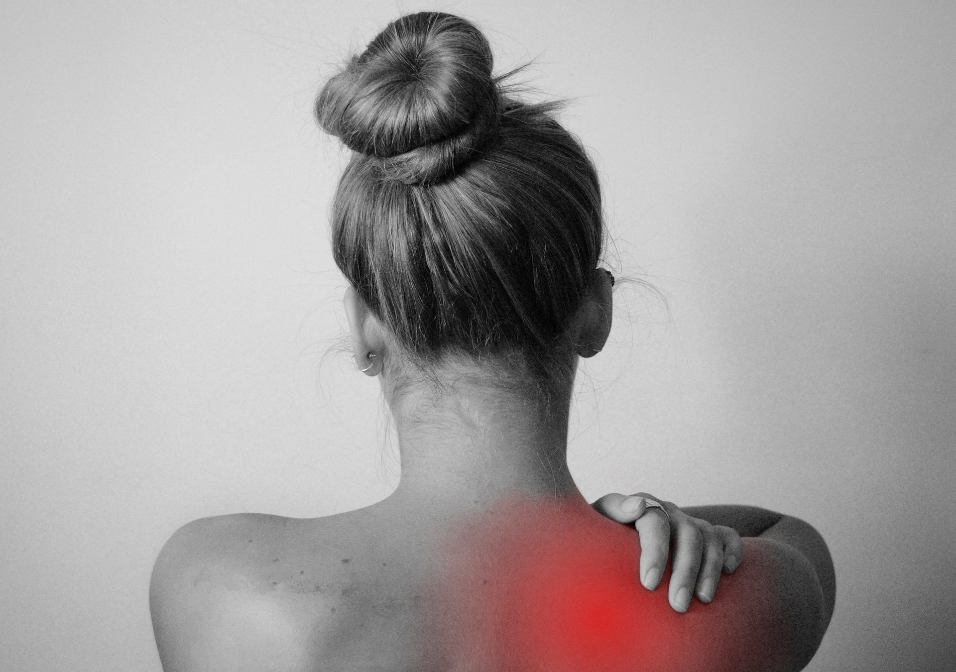 Zoe Foster Sports massage shoulder pain