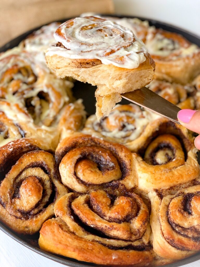 Kanelbullar i långpanna