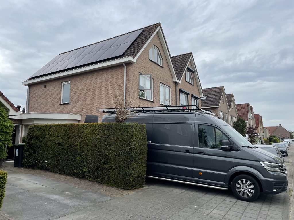 18 zonnepanelen Tiel