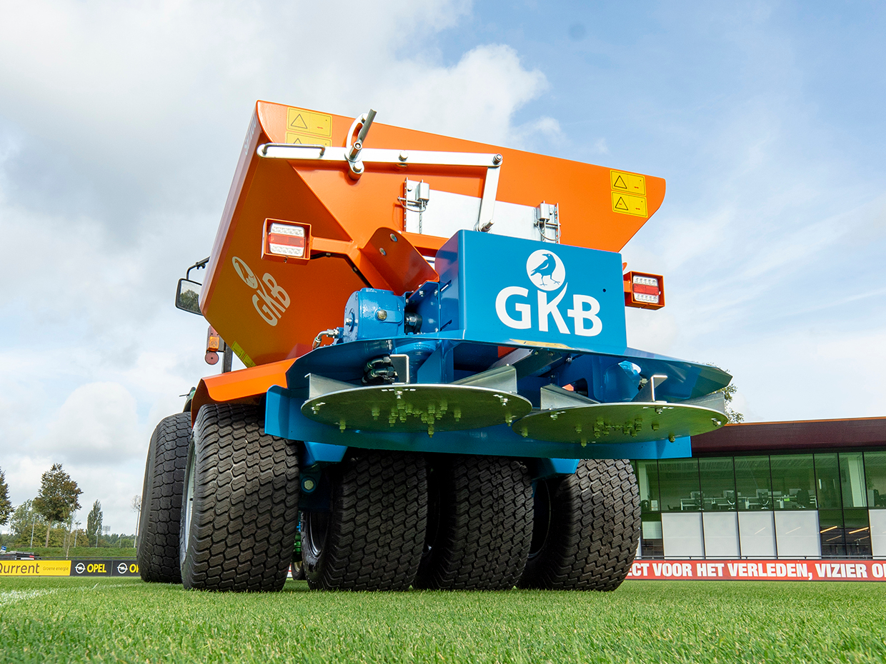 X3Mgolf GKB Sandspreader X3Mgolf Sandspreader GKB Maskiner