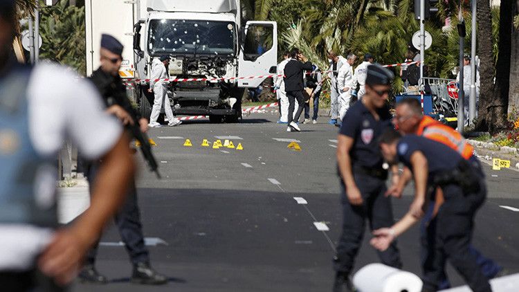 Fuerzas de seguridad francesas registran un camión sospechoso cerca de Niza – RT