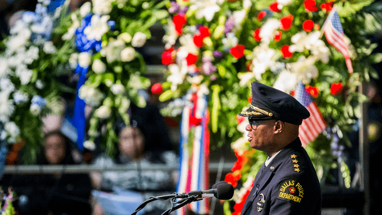 ¿Por qué los veteranos de guerra disparan contra los policías en EE.UU.? – RT