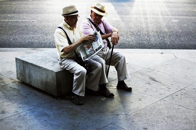 El Gobierno echa mano de otros 1.000 millones de la hucha de las pensiones | Diario Público