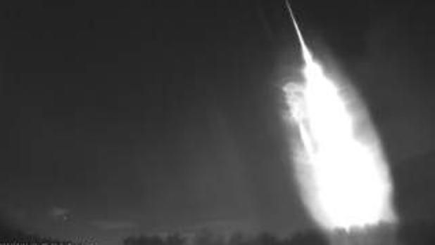 Cinco observatorios detectaron el meteoro, que impactó contra la atmósfera a una velocidad de unos 72.000 km/h