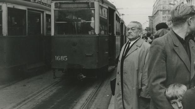 Leopold Trepper, en las calles de Varsovia, en 1967. Durante la segunda Guerra Mundial, la única imagen que se le hizo fue la de su detención por parte de los nazis - ABC