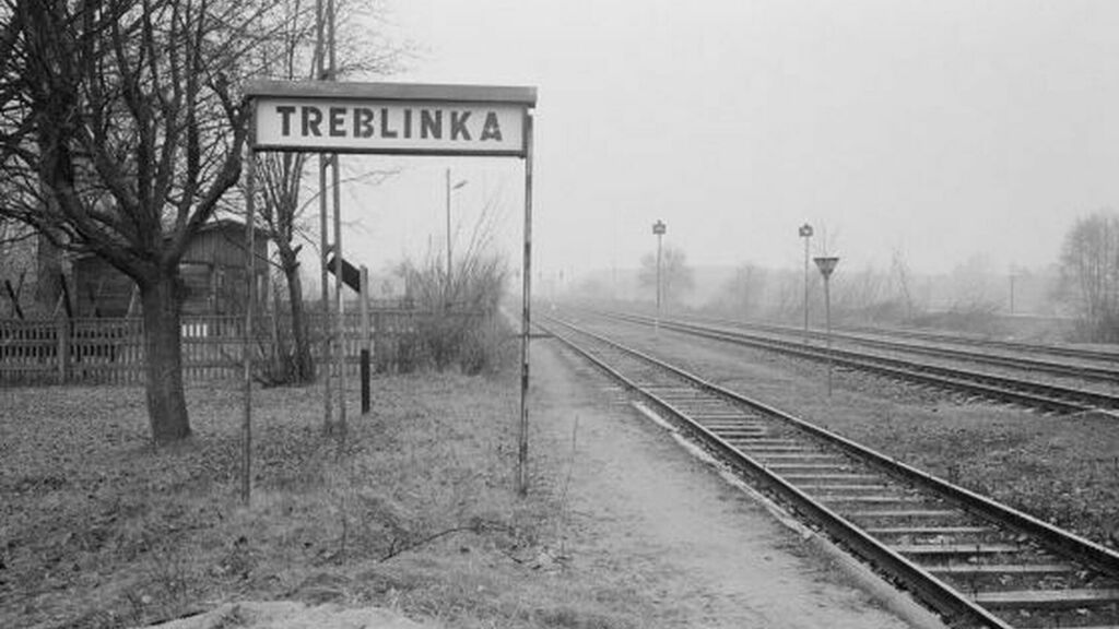 Vías del tren que conducían a los judíos al campo de exterminio de Treblinka