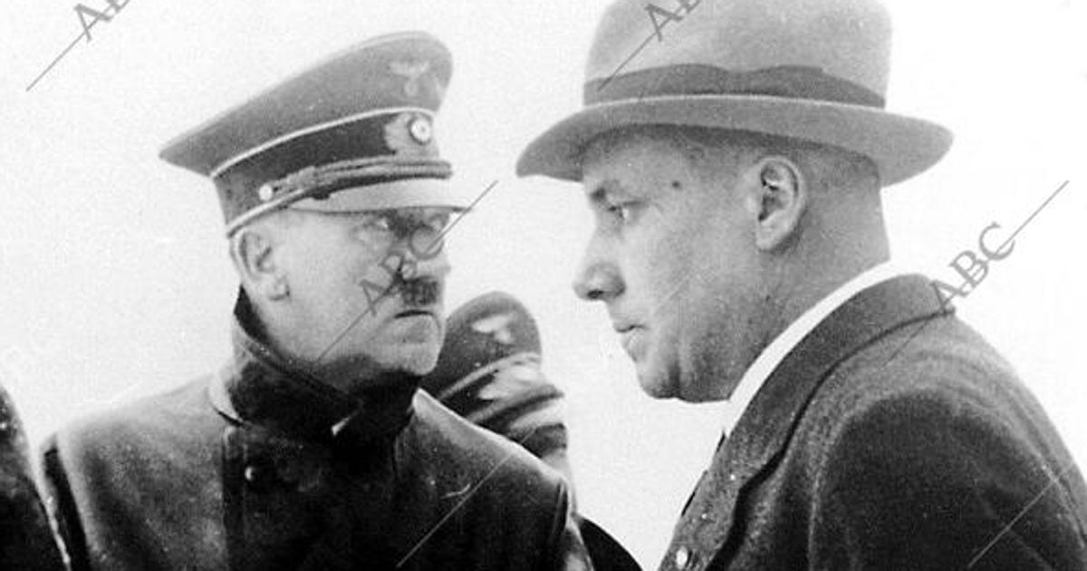 Adolf Hitler con Martin Bormann - ABC