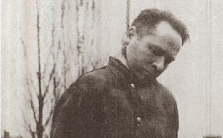 Höss, ahorcado en el campo de concentración que él mismo regía en la IIGM ABC