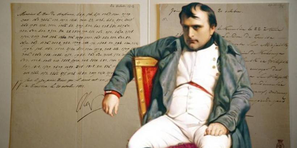 Montaje de la carta codificada firmada por Napoleón, fechada el 20 de octubre de 1812, con una imagen del emperador AP-ABC