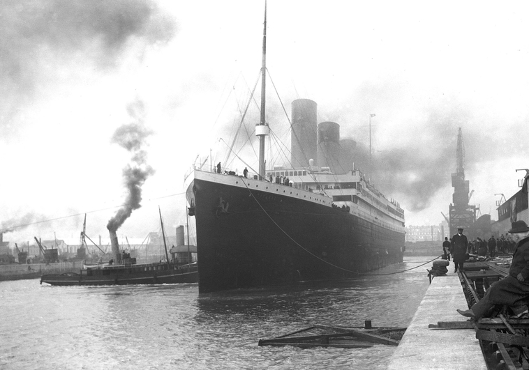 El Titanic sale de Southampton durante su viaje inaugural ABC